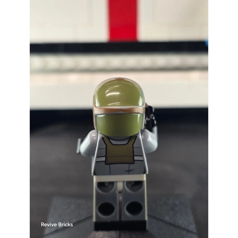 Star‎ Wars - sw0558 - Gray Squadron Pilot (Horton Salm)